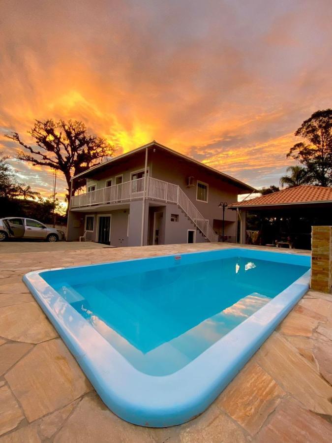 Apartamento em chácara próximo as praias com piscina e quiosque. Sao Francisco do Sul Esterno foto
